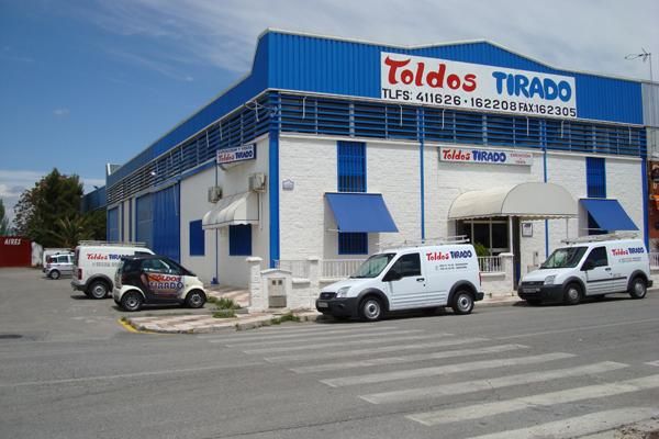 Toldos Tirado autos en empresa